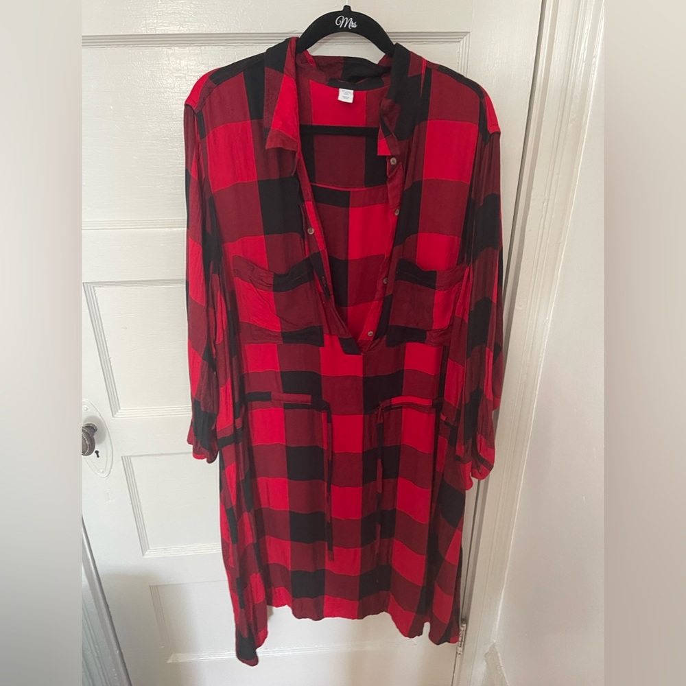 Old navy buffalo plaid size 4X dress washed and worn one time smoke free home